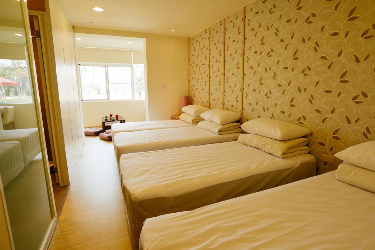 Chengching Lakefront Resort Kaohsiung Esterno foto