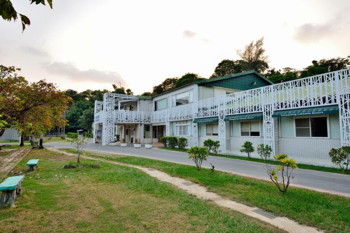 Chengching Lakefront Resort Kaohsiung Esterno foto